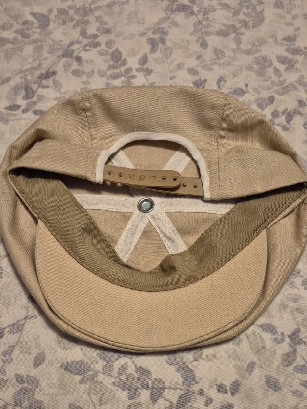Vintage Michelob Tan Newsboy Cap - Picture 5 of 6